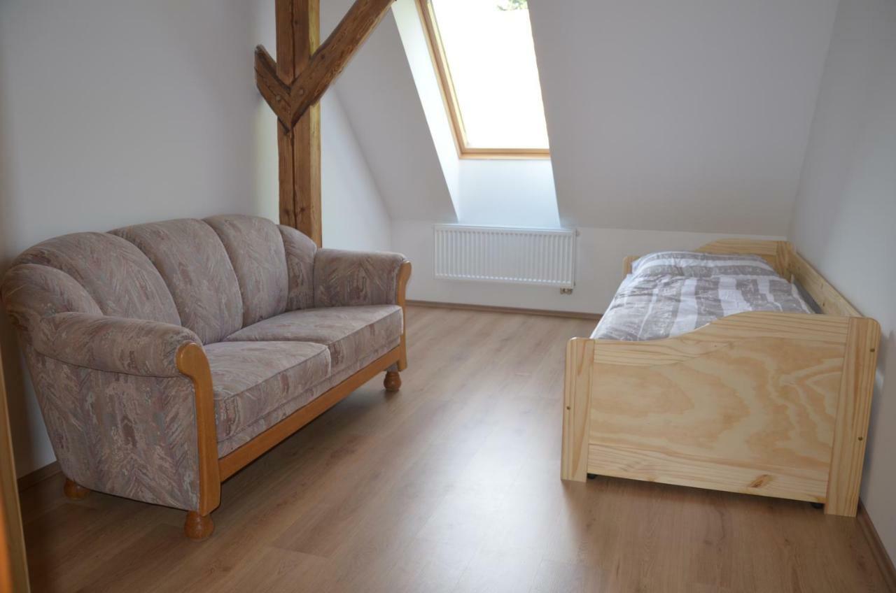 Nocleharna Na Stodole Apartment Zdarky Bagian luar foto