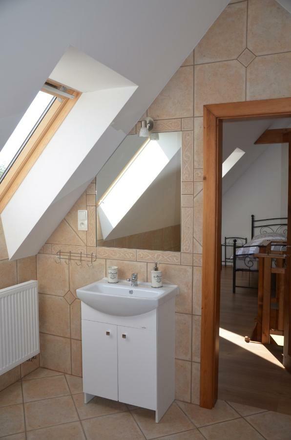 Nocleharna Na Stodole Apartment Zdarky Bagian luar foto